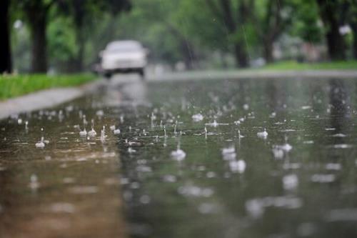 گشت زنی نیروهای خدمات شهری مناطق۲۲ گانه به دنبال بارش ها